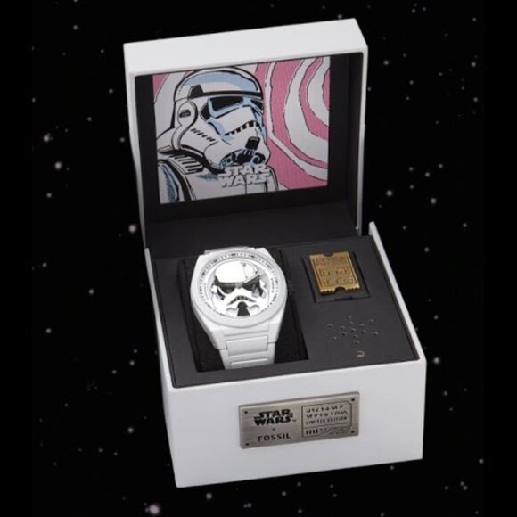 Limited Edition Star Wars™ Stormtrooper Resin Coated Stainless Steel Watch - Picture 4 of 14
